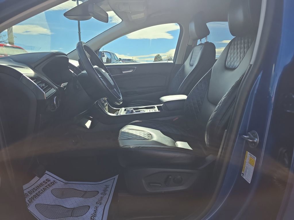 Used 2024 Ford Edge Titanium image 9