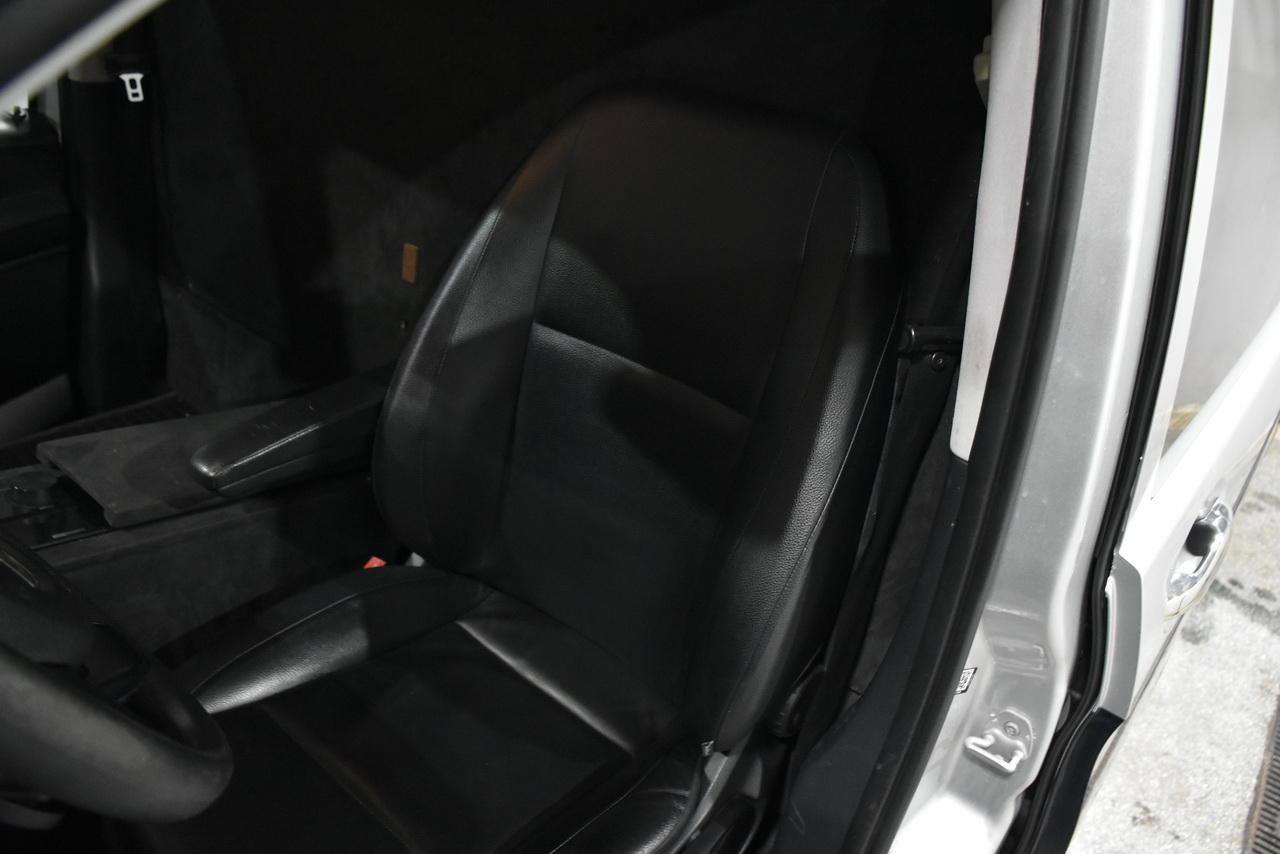 Used 2016 Mercedes-Benz Metris Passenger image 14