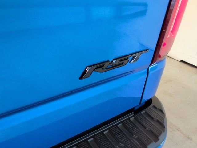 New 2026 Chevrolet Silverado 1500 RST w/ Dark Appearance Package image 38