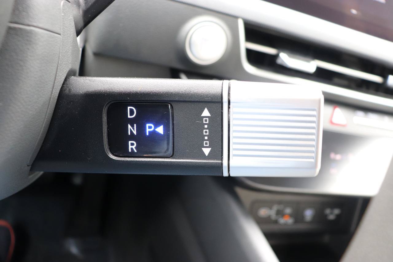 Used 2025 Hyundai Sonata SEL FWD image 38