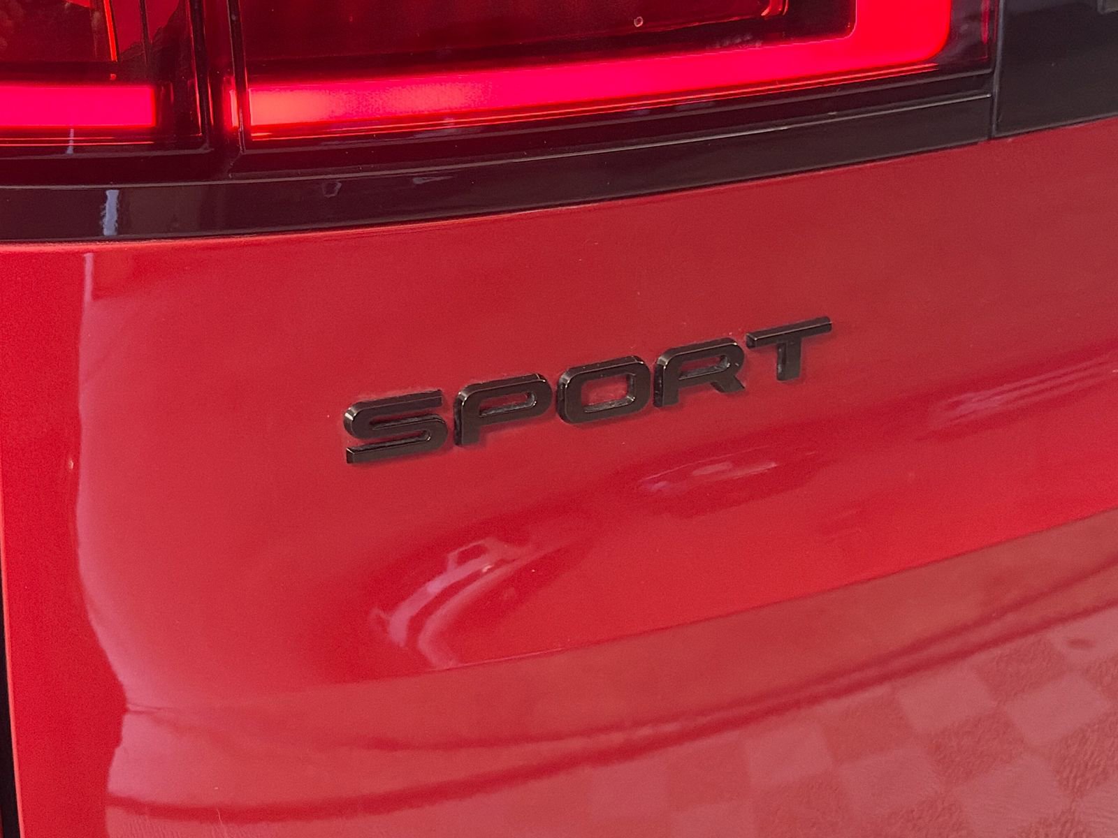 Certified 2025 Land Rover Range Rover Sport SE AWD/4WD image 30