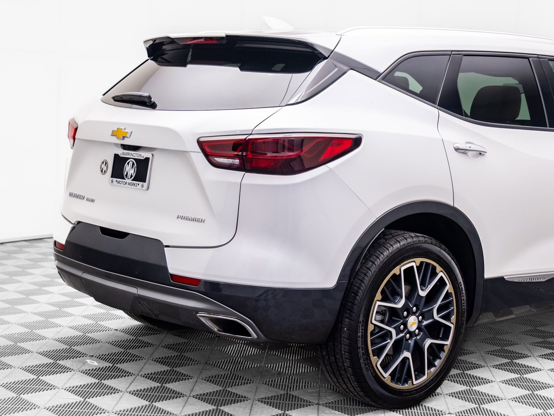 Used 2024 Chevrolet Blazer Premier w/ Driver Confidence II Package image 37