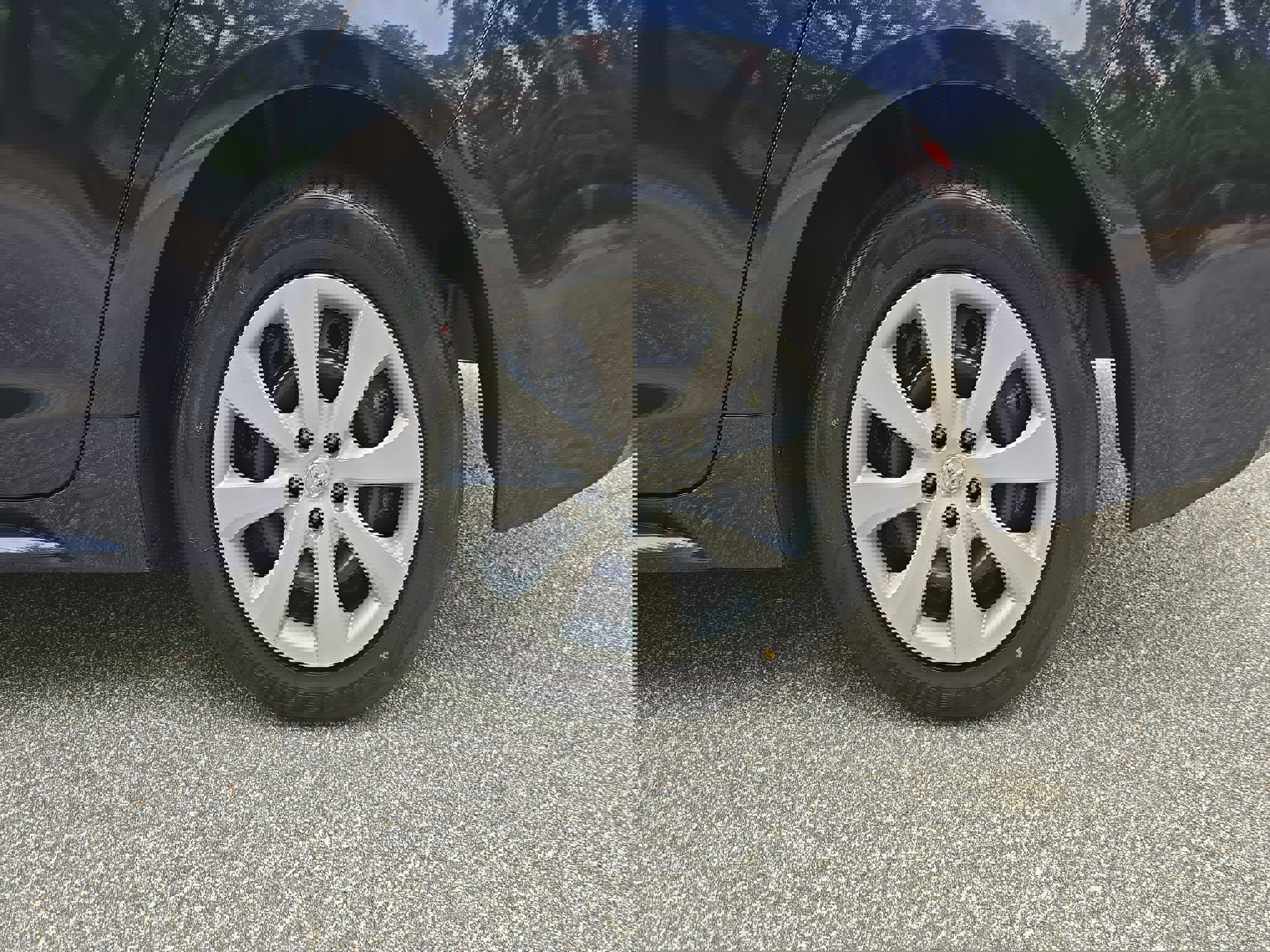 Used 2024 Toyota Corolla LE image 32