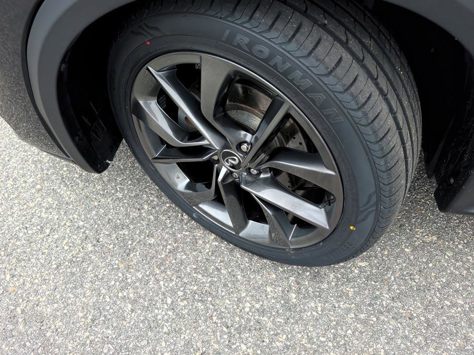 Used 2019 INFINITI QX50 Essential w/ Sensory Package image 7