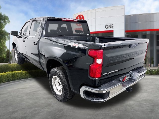 Used 2021 Chevrolet Silverado 1500 LT AWD/4WD image 5
