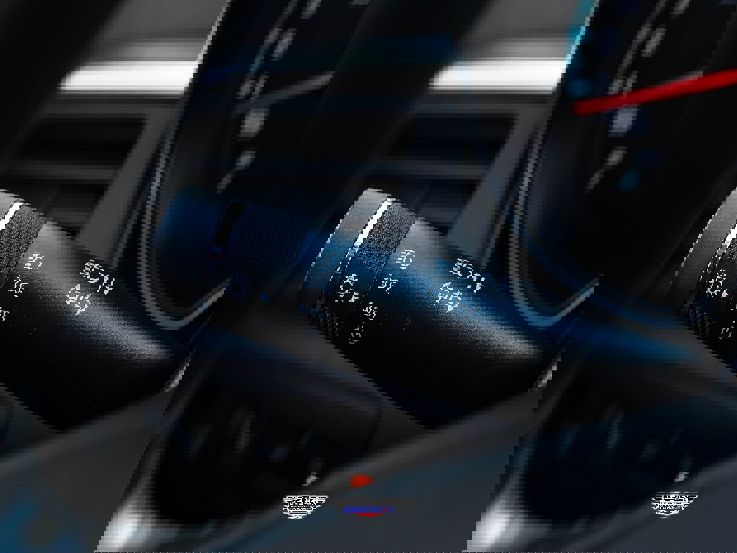 Used 2015 Chevrolet Impala LT w/ Convenience Package image 27