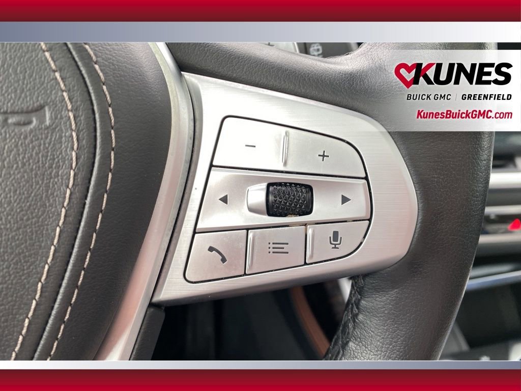 Used 2025 BMW X7 xDrive40i image 24