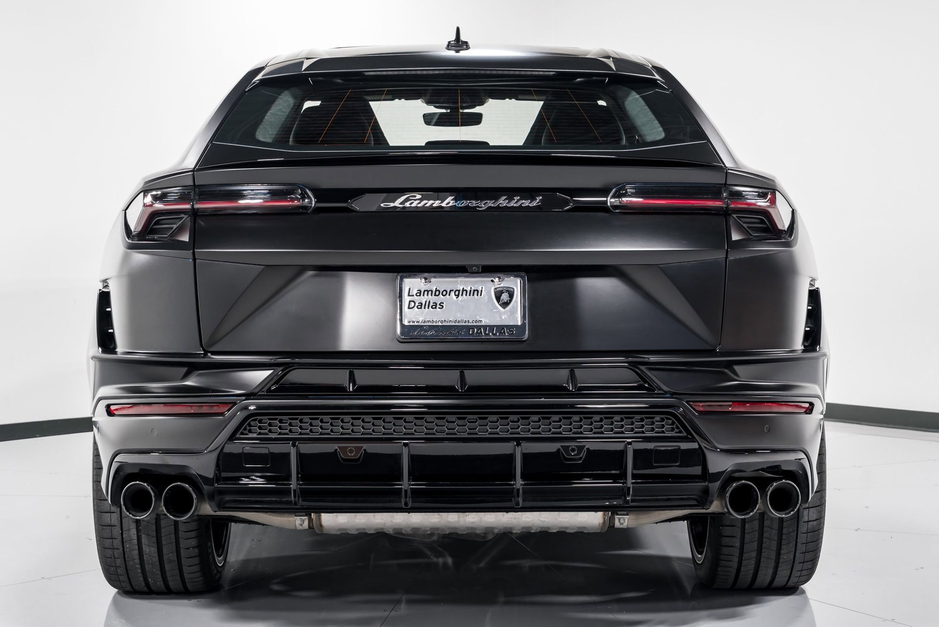Used 2024 Lamborghini Urus S image 4