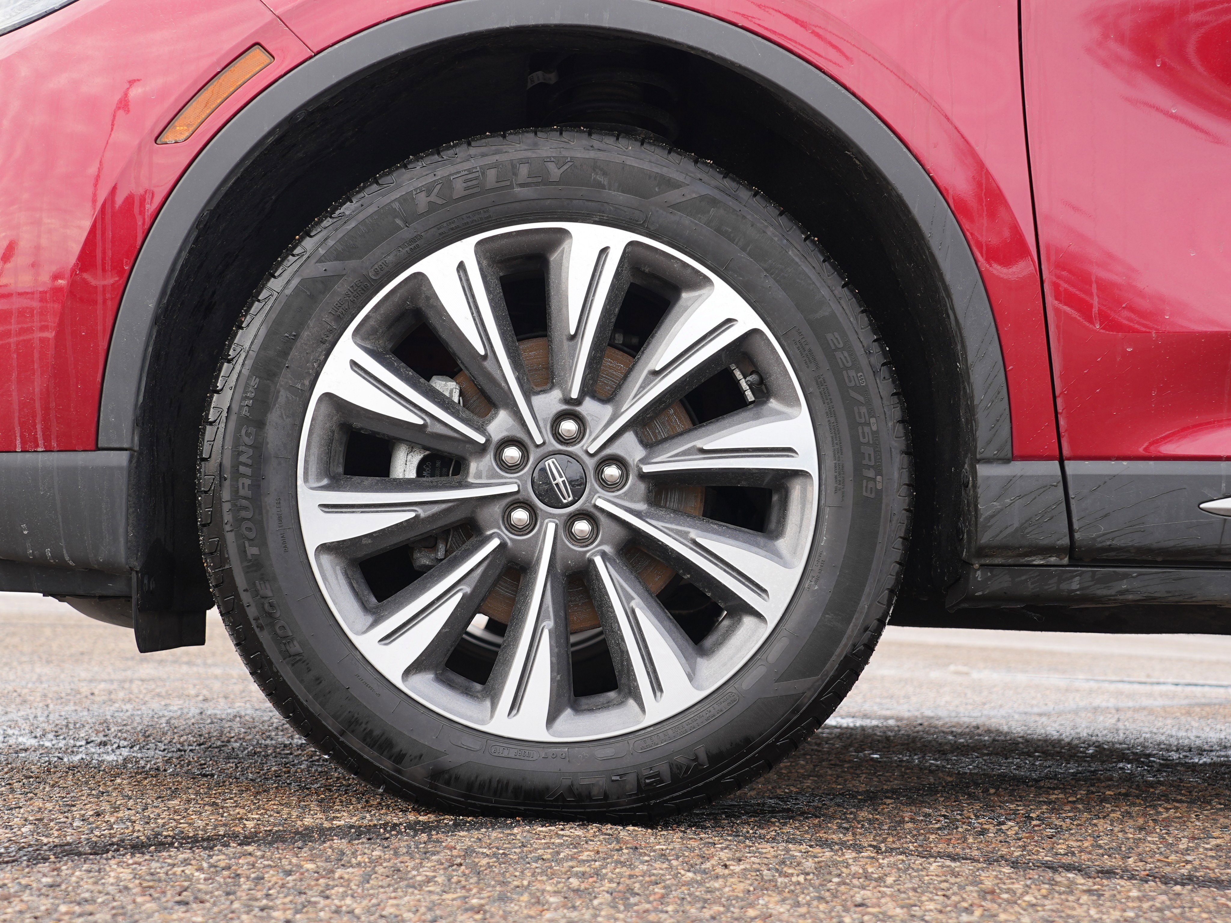 Used 2022 Lincoln Corsair Reserve w/ Elements Package image 11