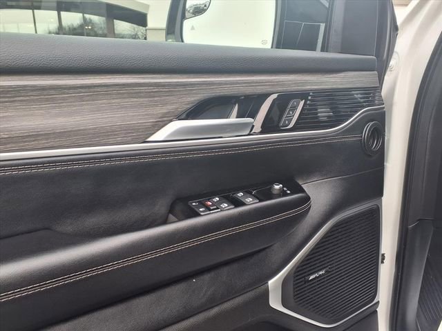 Used 2024 Jeep Wagoneer Series II image 17