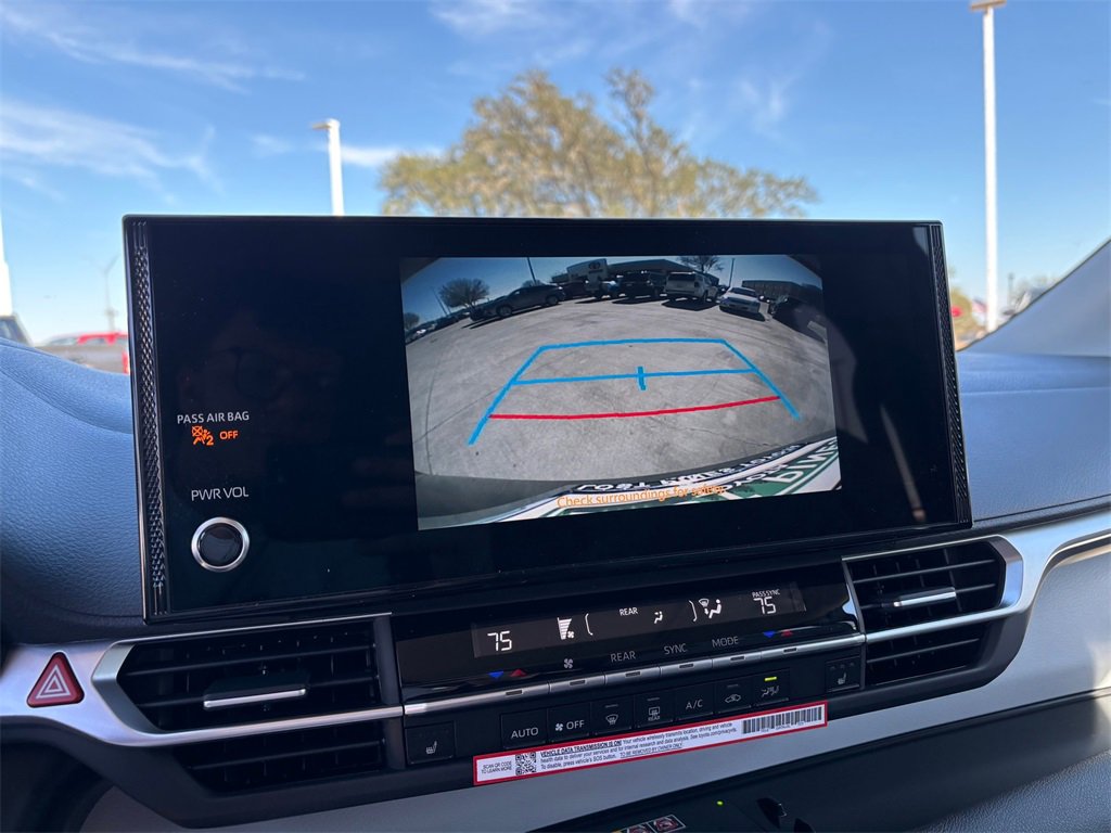 New 2026 Toyota Sienna XLE image 21