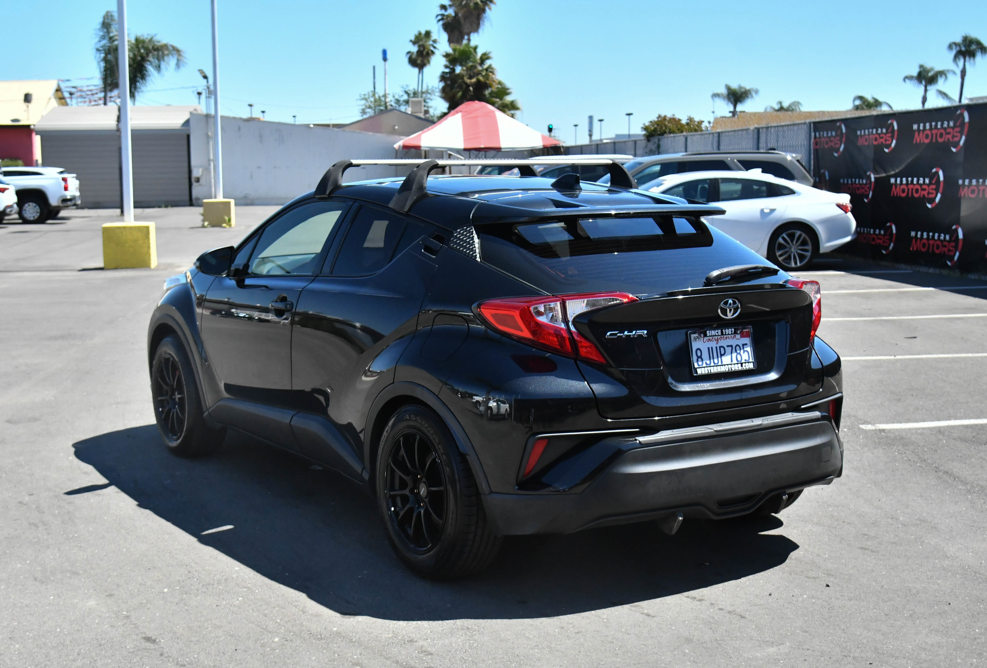 Used 2019 Toyota C-HR LE image 6