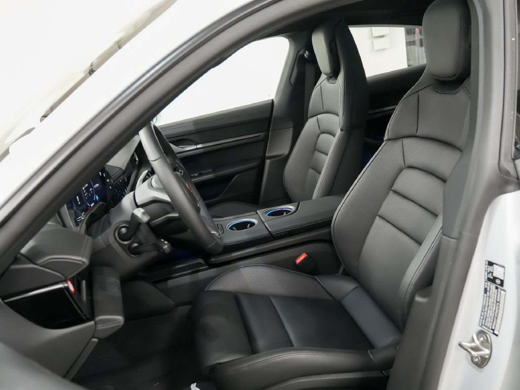 Used 2026 Porsche Taycan RWD image 5