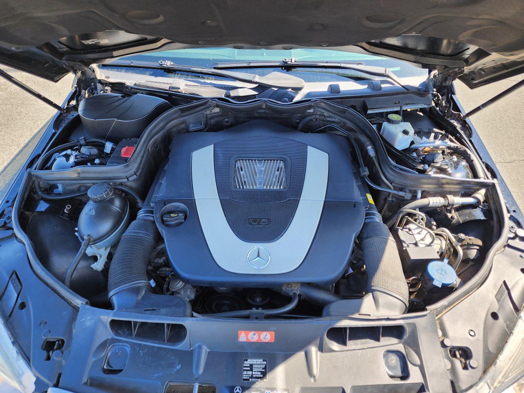 Used 2009 Mercedes-Benz C 300 Sedan image 16