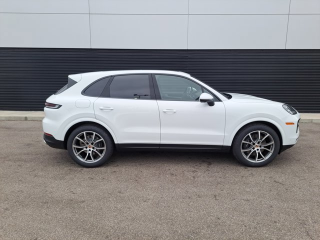 Used 2026 Porsche Cayenne AWD/4WD image 8