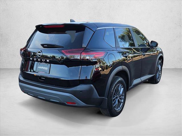 Used 2023 Nissan Rogue S image 5