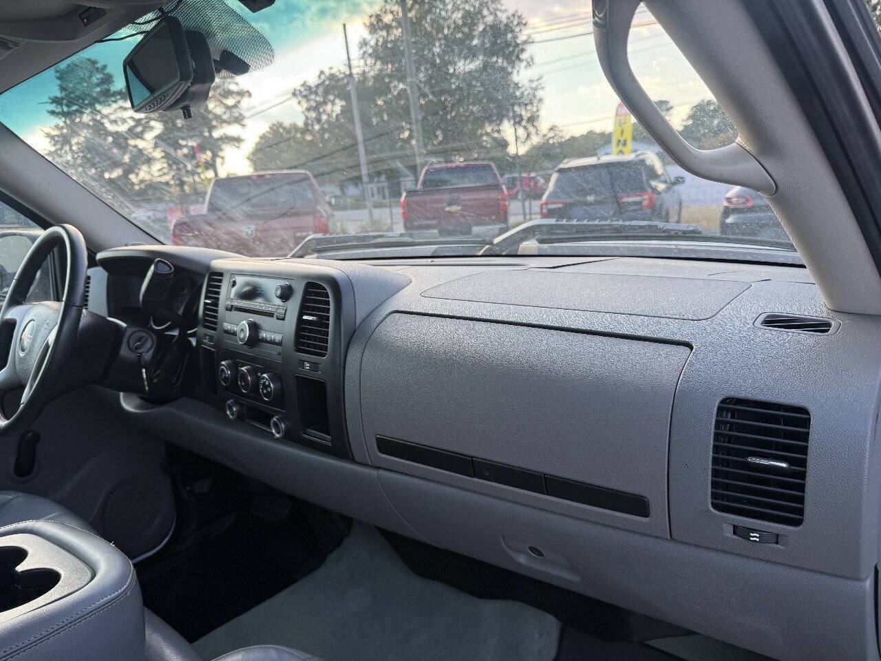 Used 2007 GMC Sierra 1500 W/T RWD image 30
