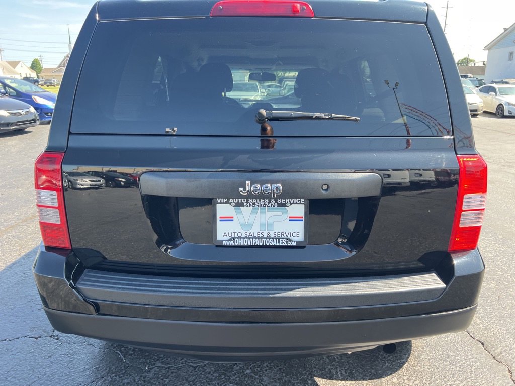 Used 2016 Jeep Patriot Sport image 6