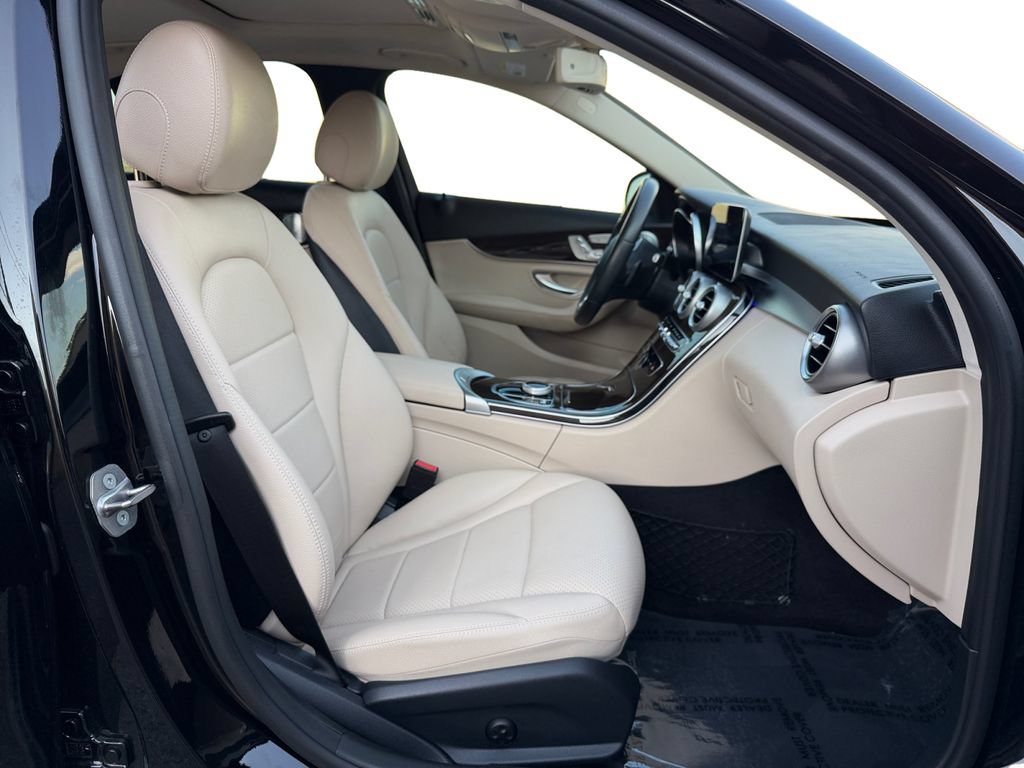 Used 2020 Mercedes-Benz C 300 Sedan w/ Premium Package image 18