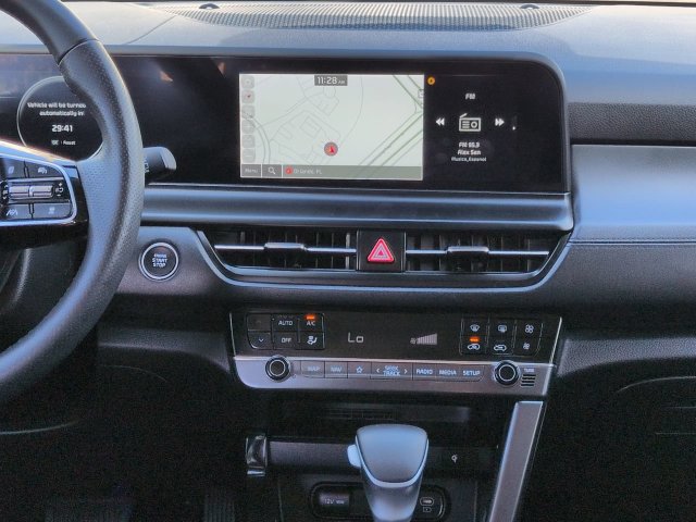 Used 2024 Kia Seltos SX w/ SX Sunroof Package AWD/4WD image 18