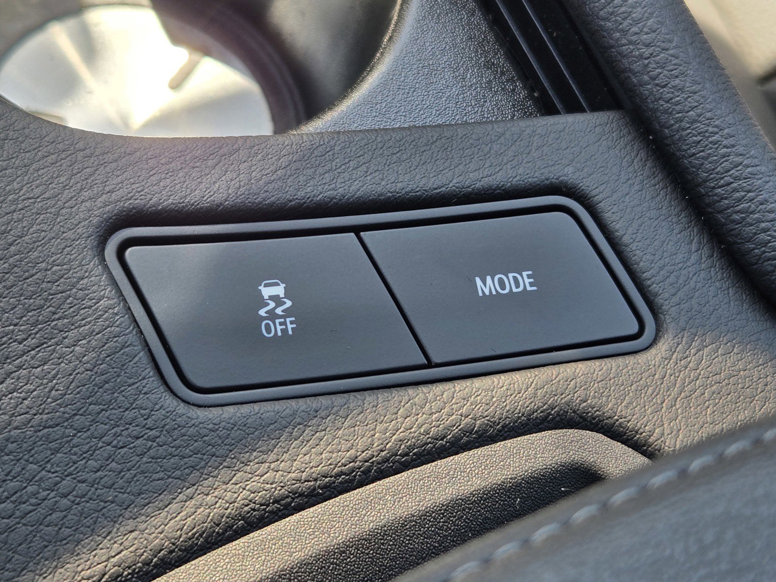 Used 2025 Cadillac XT5 Luxury FWD image 24