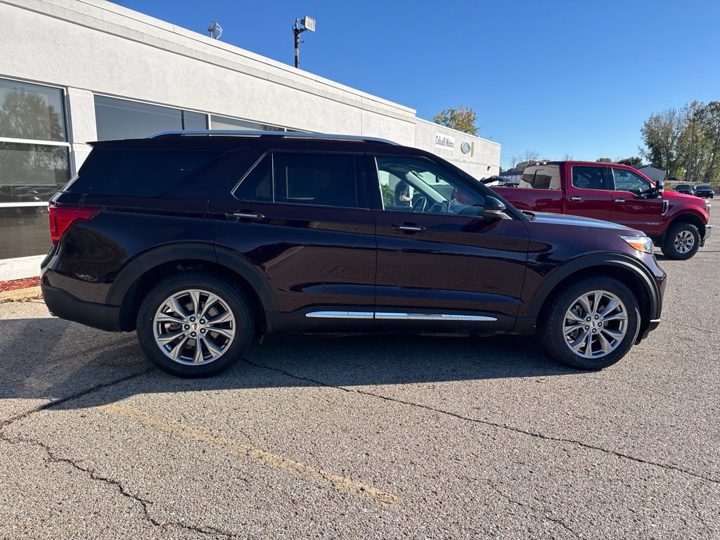 Certified 2023 Ford Explorer Limited w/ Limited Technology Package AWD/4WD image 2