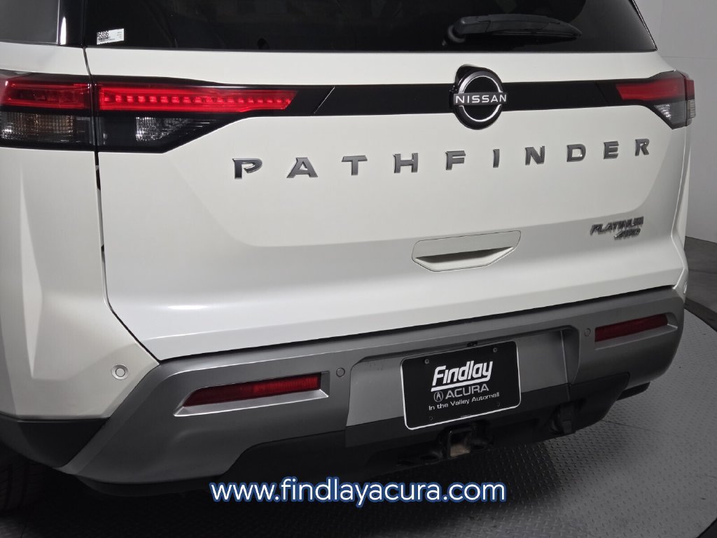 Used 2022 Nissan Pathfinder Platinum w/ Lighting Package (N92) AWD/4WD image 8
