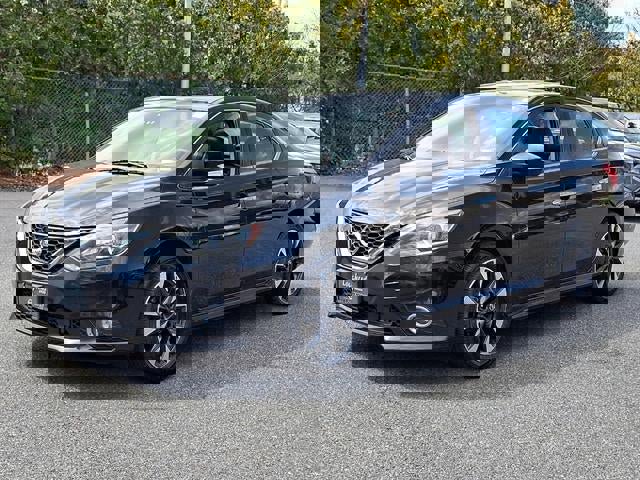 Used 2019 Nissan Sentra SR w/ Premium Package (SR) image 3