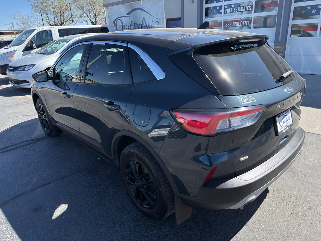 Used 2022 Ford Escape SE w/ Cold Weather Package image 8