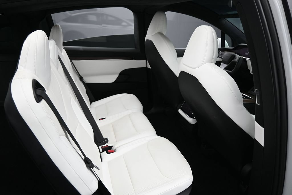 Used 2023 Tesla Model X AWD/4WD image 27