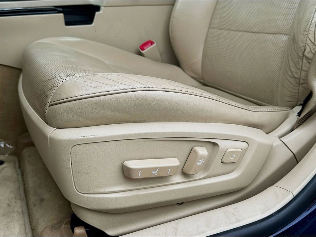 Used 2015 Lexus ES 350 w/ Luxury Package FWD image 16