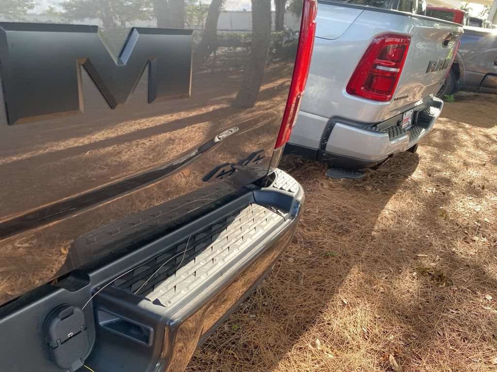 Used 2025 RAM 2500 Laramie AWD/4WD image 10