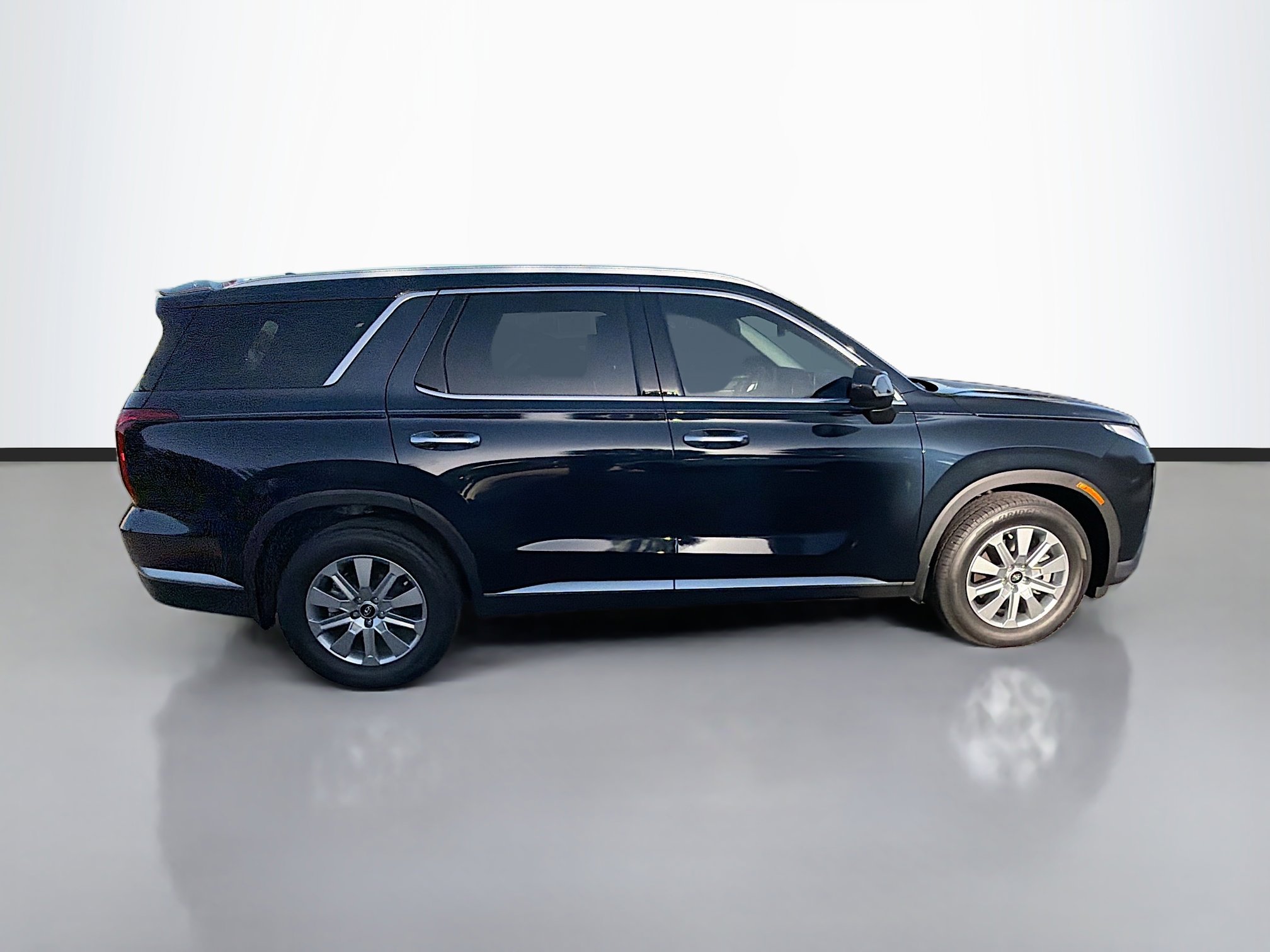 Used 2024 Hyundai Palisade SEL image 2