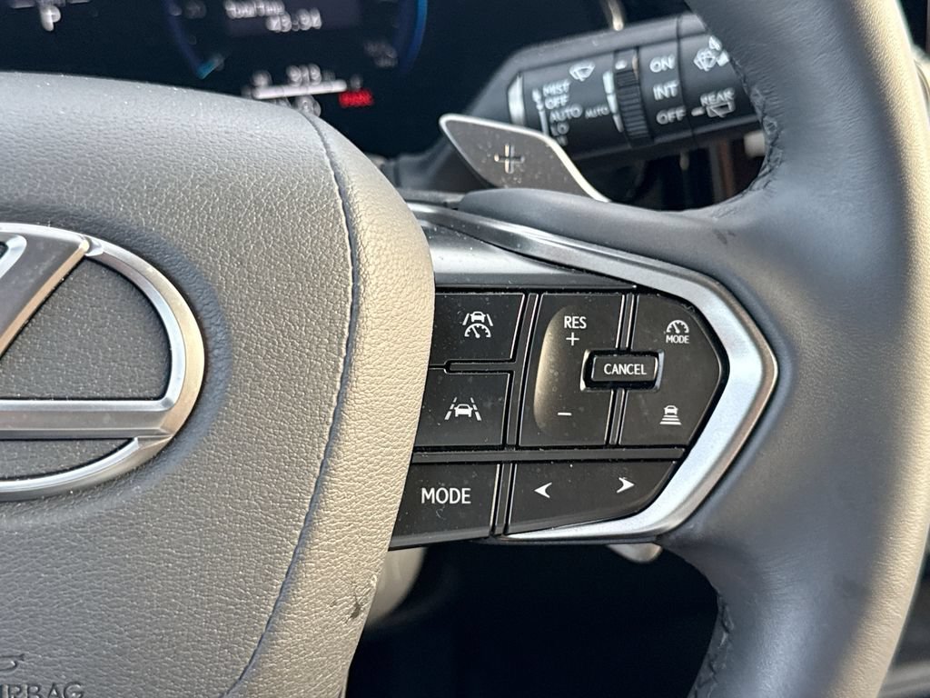 Used 2025 Lexus RX 350 FWD w/ Technology Package image 26
