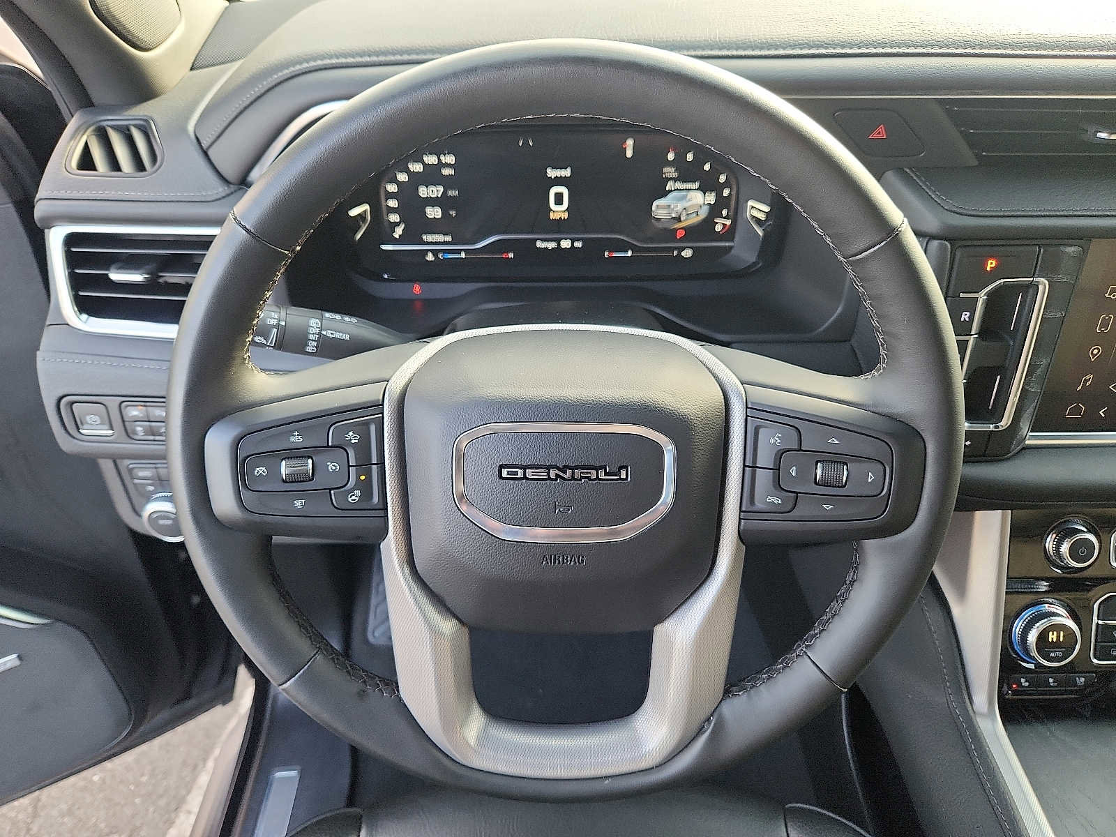 Used 2024 GMC Yukon Denali AWD/4WD image 19