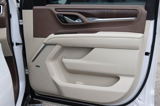 Used 2021 GMC Yukon Denali w/ Denali Premium Package image 21