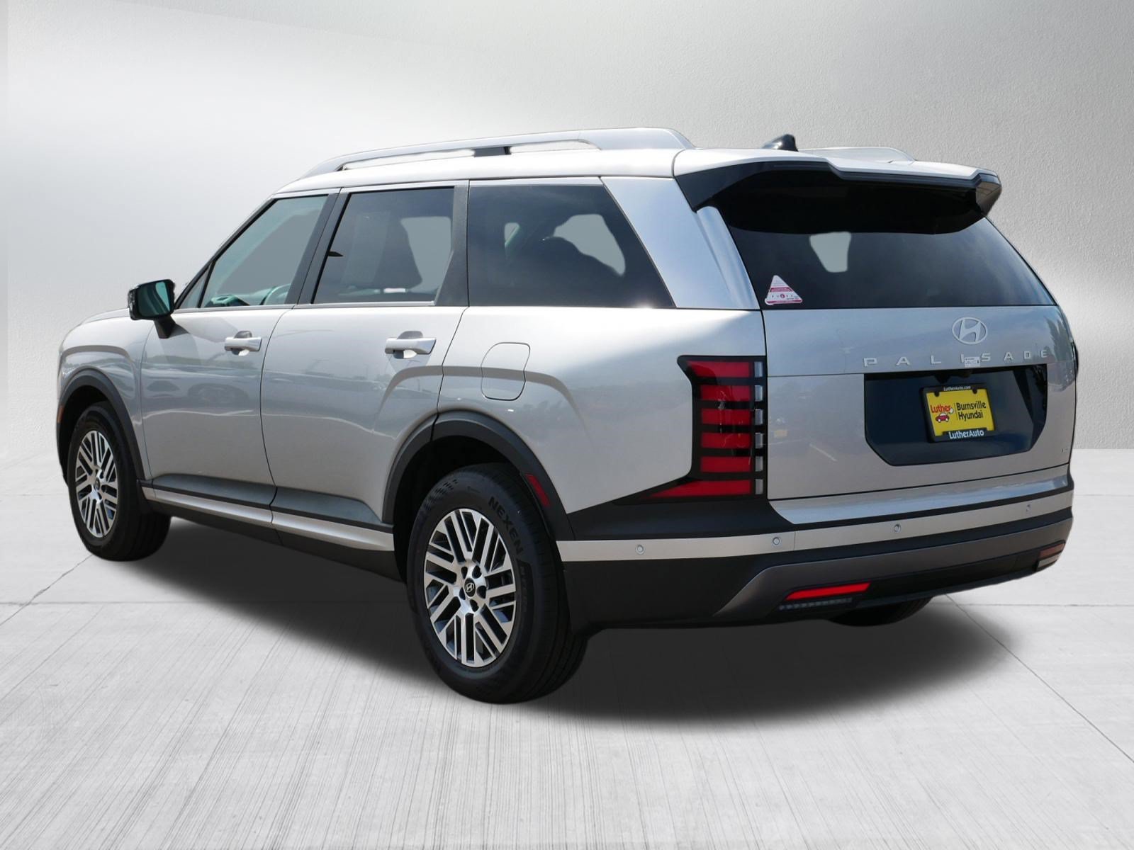 Certified 2026 Hyundai Palisade SEL AWD/4WD image 5