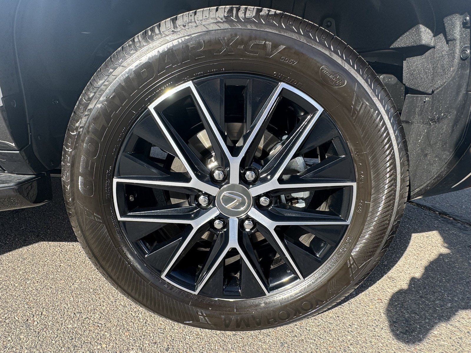 Used 2026 Lexus GX 550 w/ Accessory Package (31) AWD/4WD image 18