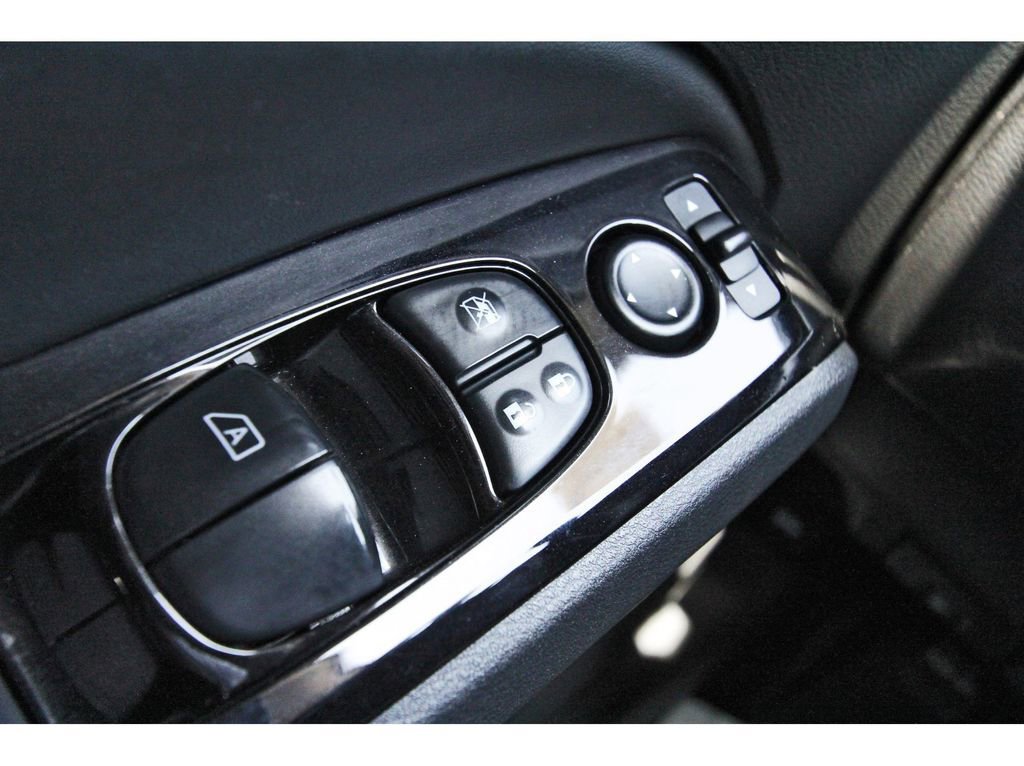 Used 2024 Nissan Altima 2.5 SR w/ SR Premium Package image 20