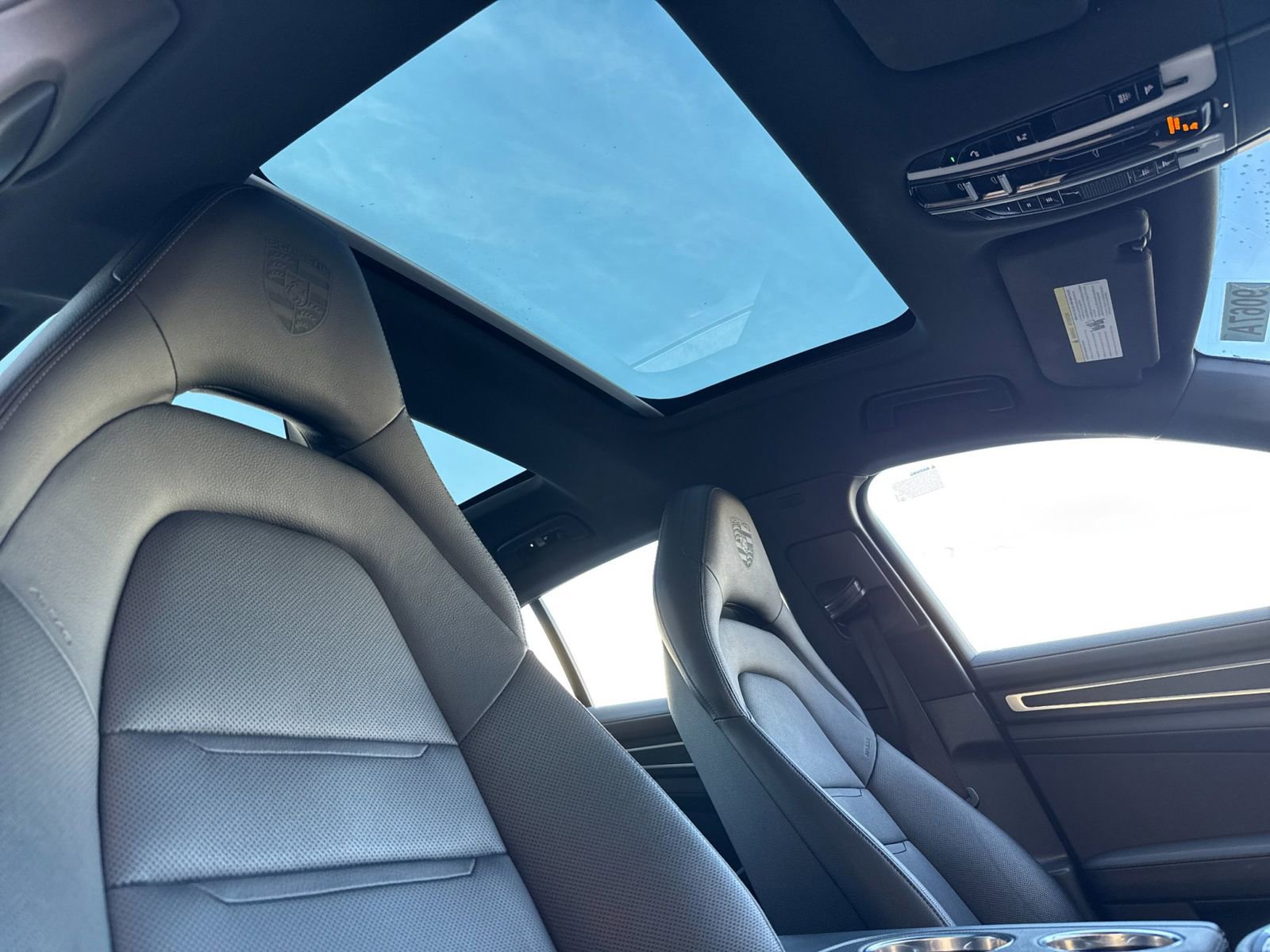 Certified 2022 Porsche Panamera 4 Platinum Edition image 18