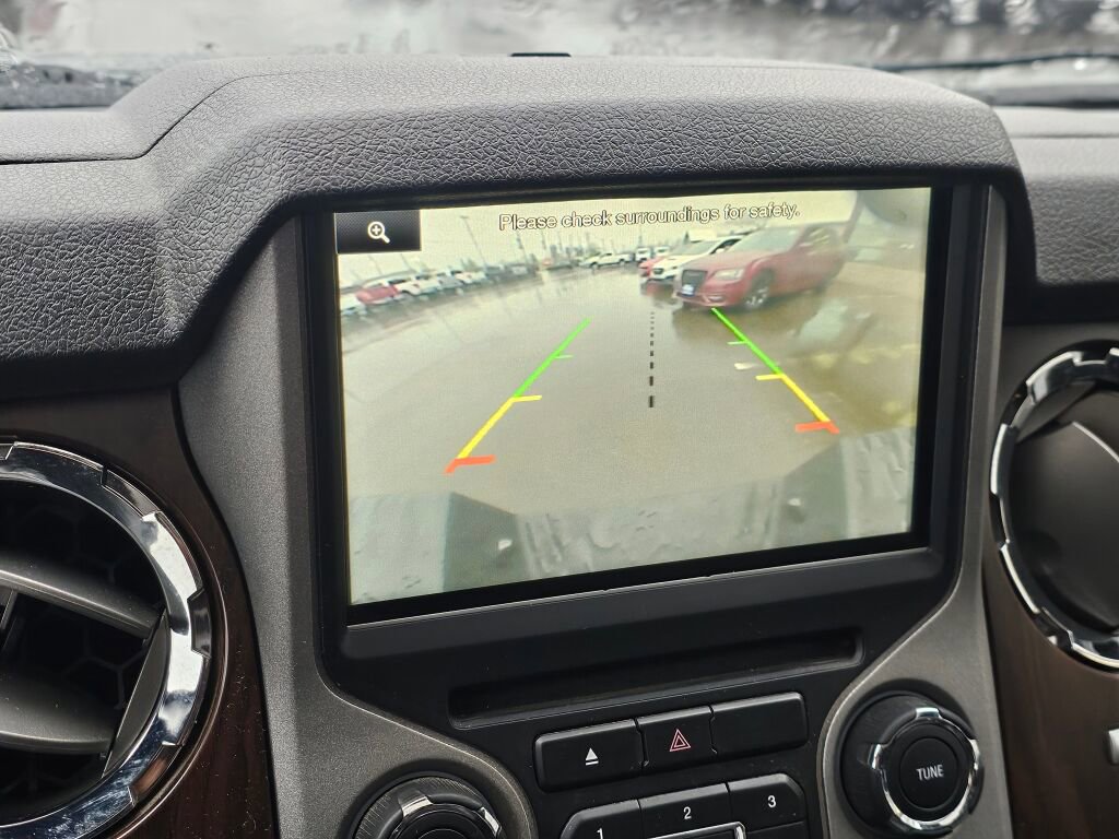 Used 2016 Ford F350 Lariat w/ Lariat Ultimate Package image 32