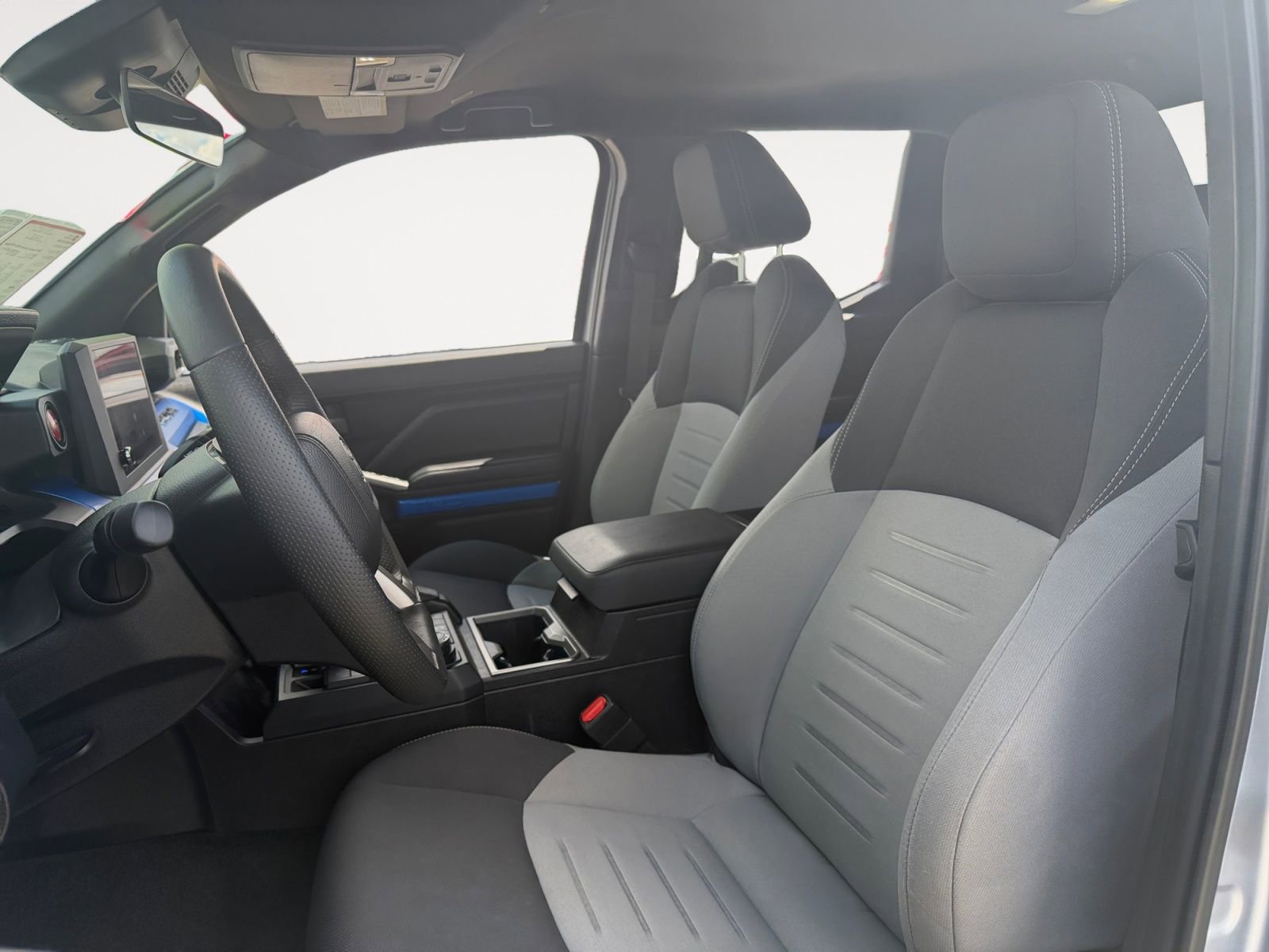 Certified 2025 Toyota Tacoma TRD Off-Road image 9