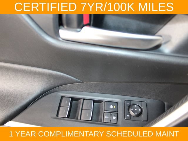 Used 2025 Toyota RAV4 XLE AWD/4WD image 18