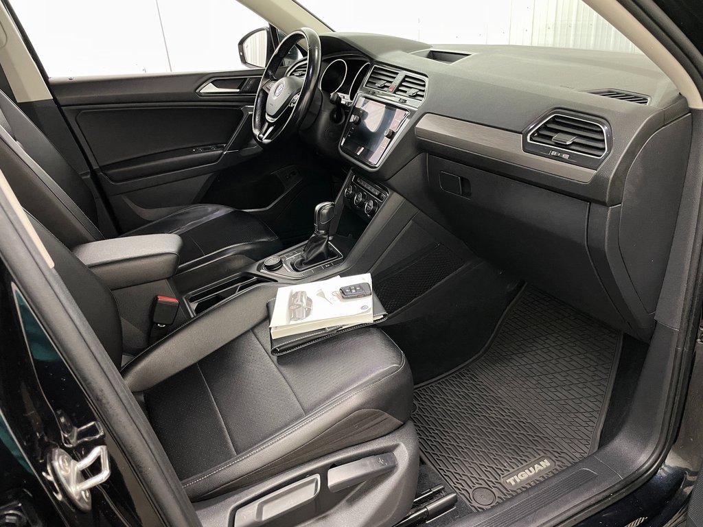 Used 2018 Volkswagen Tiguan SEL image 35