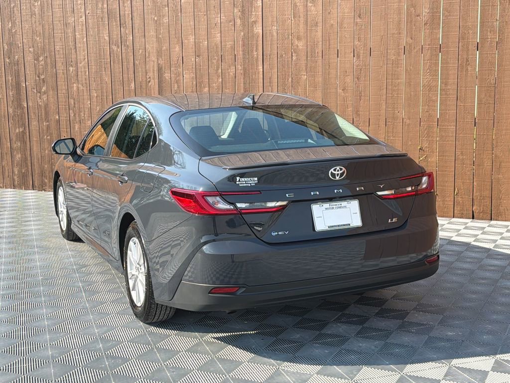 Used 2025 Toyota Camry LE w/ Convenience Package image 16