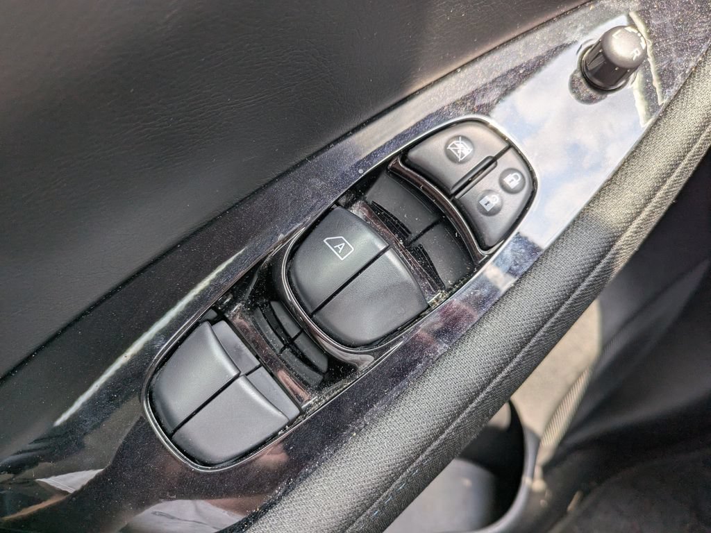 Certified 2024 Nissan Leaf SV Plus FWD image 25