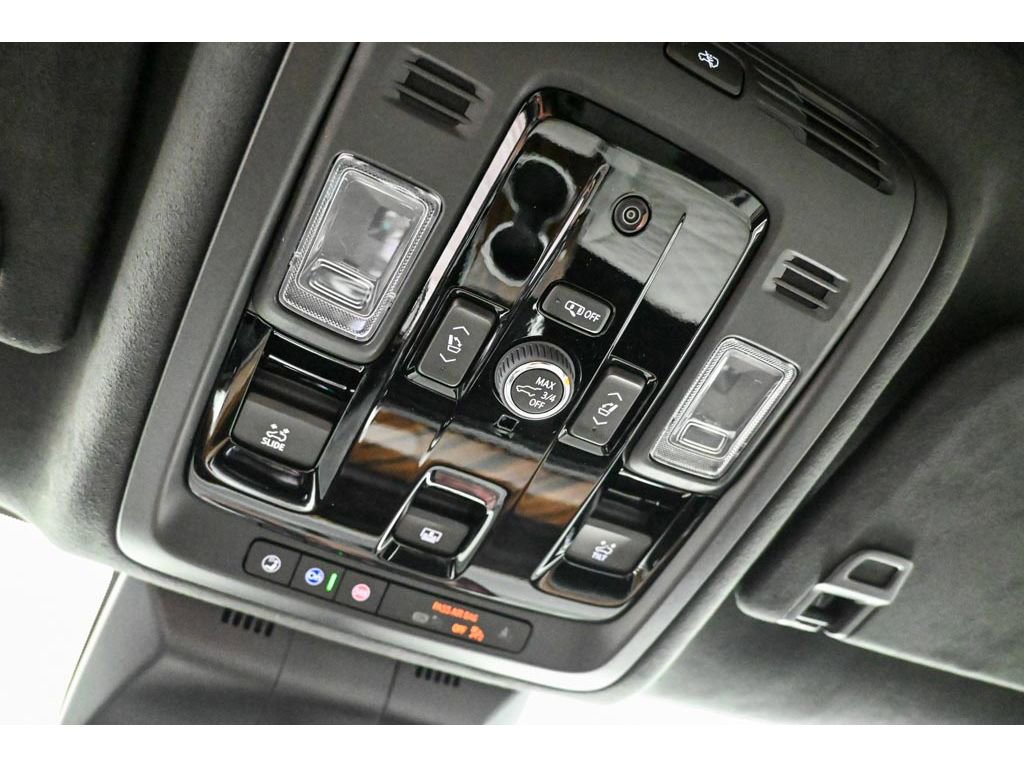 New 2026 Cadillac Escalade Platinum Sport w/ LPO, ONYX Package image 45