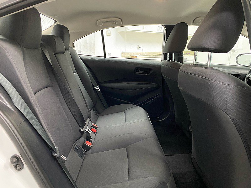 Used 2025 Toyota Corolla LE image 13