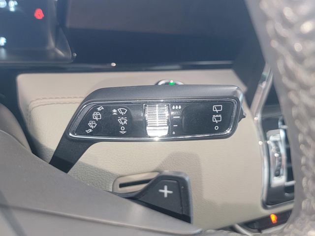 Used 2019 Lincoln Navigator Select w/ Technology Package image 16