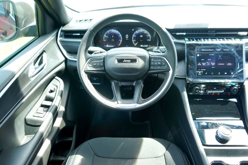 New 2026 Jeep Grand Cherokee Laredo RWD image 22
